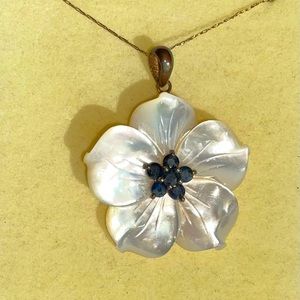 Mother of Pearl flower pendant with sapphires